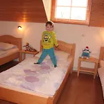Bivanje na kmetiji Tourist Farm 