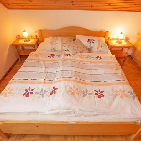 Tourist Farm Pri Biscu Bauernhof